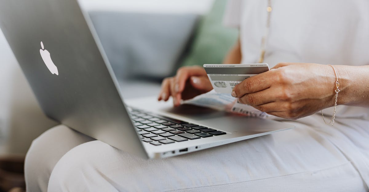 Why Order Tracking is Essential for E-commerce Success